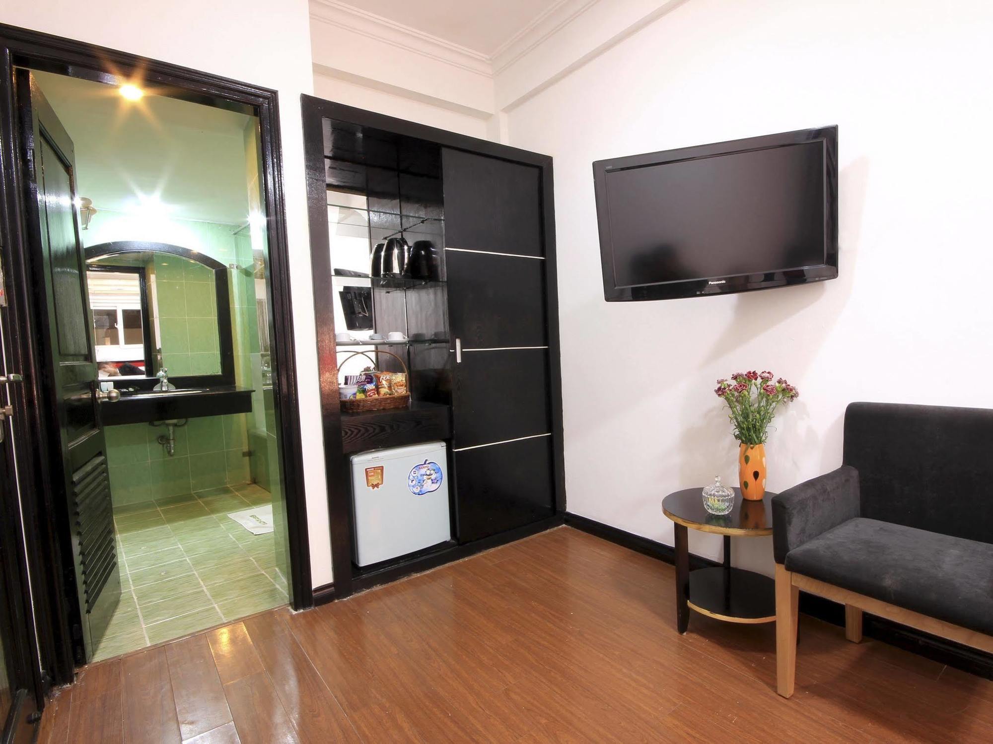 Hanoi Crystal Hotel ภายนอก รูปภาพ